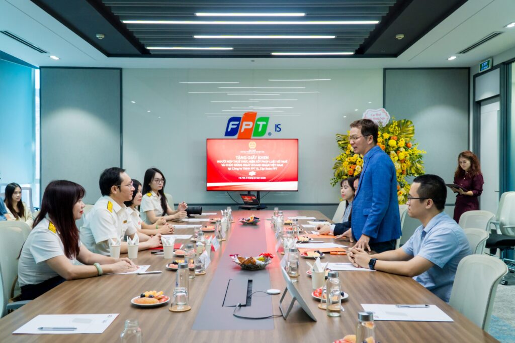 Mr. Trần Đăng Hòa - Chairman of FPT IS, FPT Corporation - speaks at the event